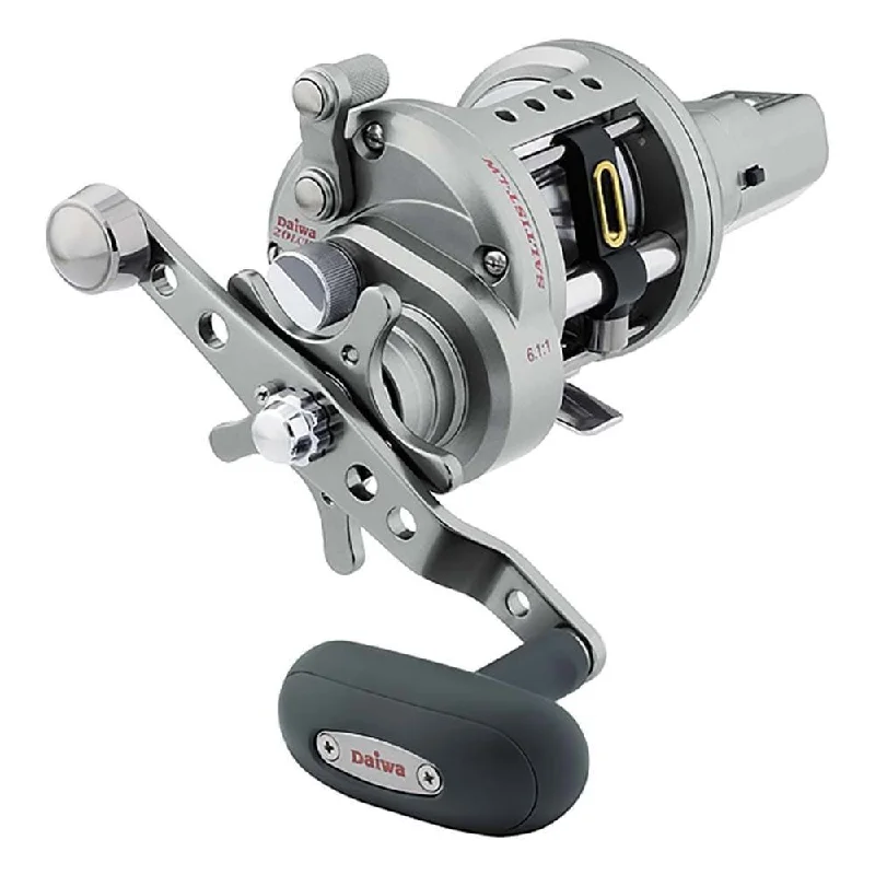 Fishing rod lightweight grip-Daiw Saltist LWLC 20LCH Conventional Reel